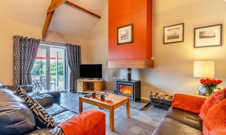 2 Bed in Reynoldston 3