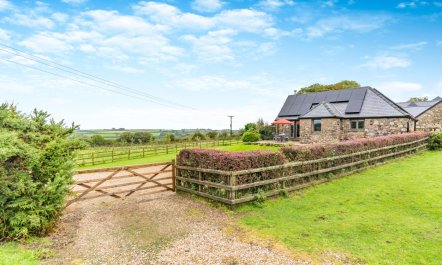 2 Bed in Reynoldston 2