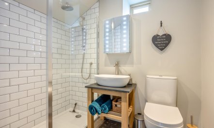 2 Bed in Stanley Pontlarge 9