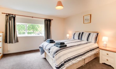 2 Bed in Dennington 6