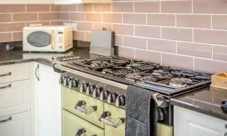 1 Bed in Fairy Cross 8