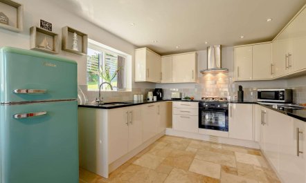 2 Bed in St. Breock 6