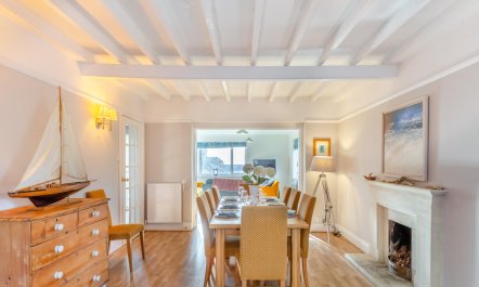 4 Bed in West Bexington 8