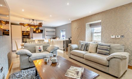 3 Bed in Port Eynon 1