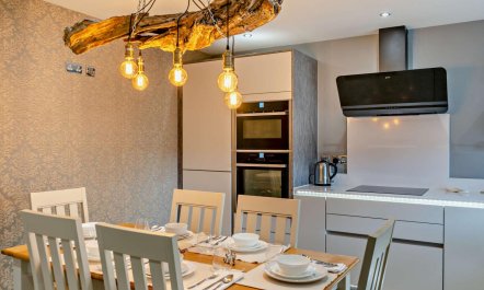 3 Bed in Port Eynon 3