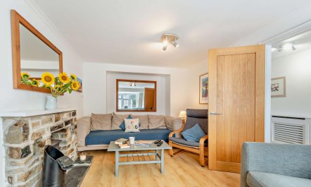 3 Bed in Little Haven 1