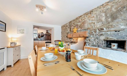 3 Bed in Little Haven 6