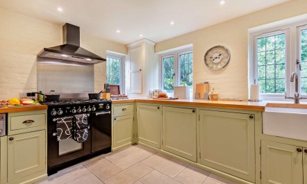 2 Bed in Bournemouth 5