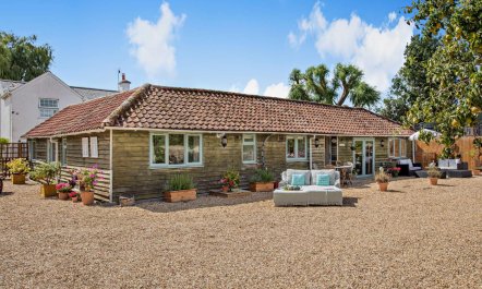 3 Bed in Sedge Fen 5