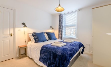 2 Bed in Whitby 3