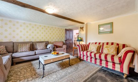 4 Bed in Chilsworthy 3
