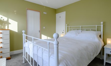 2 Bed in Southwold 3