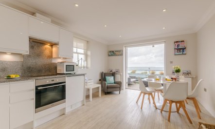 2 Bed in Whitstable 8