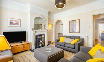 4 Bed in Reydon 8