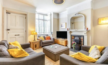 4 Bed in Reydon