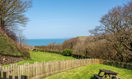 2 Bed in St. Gennys 1