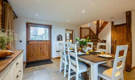 3 Bed in Lower Bodham 2