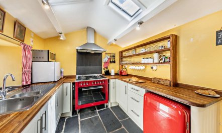 3 Bed in Fucheswen 6