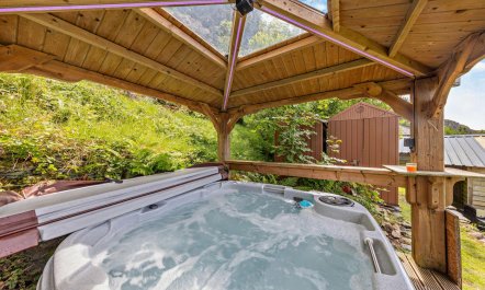 3 Bed in Fucheswen 2