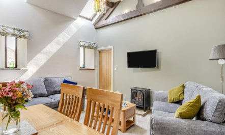 3 Bed in Earl Sterndale 2