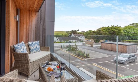 2 Bed in Harlyn Bay 5