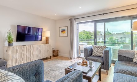 2 Bed in Harlyn Bay 2