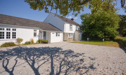 4 Bed in St. Merryn 0