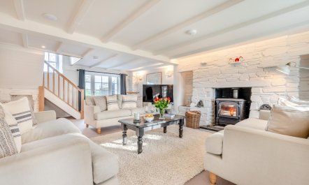 4 Bed in St. Merryn 3