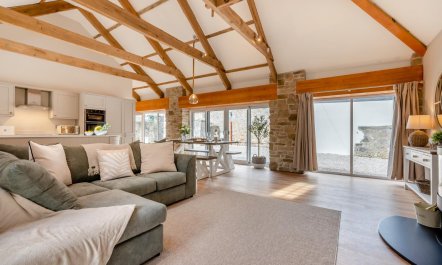 2 Bed in St. Gluvias 2