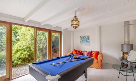 4 Bed in Mawgan Porth 8