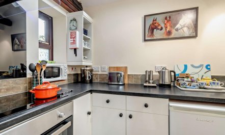 2 Bed in Burnham Market 5