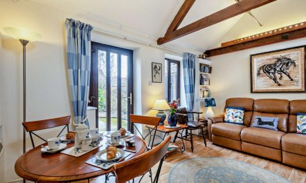 2 Bed in Burnham Market 2