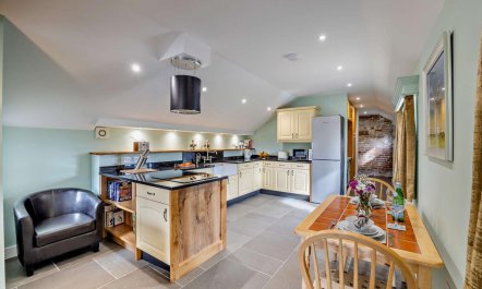 1 Bed in Saltfleetby 1