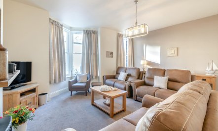 4 Bed in Whitby