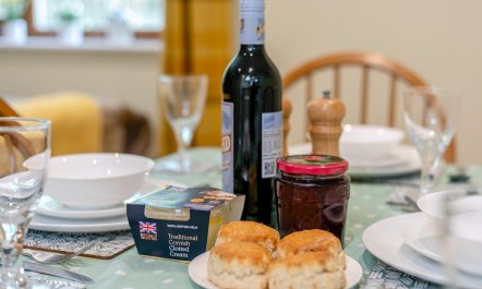 2 Bed in North Country 6