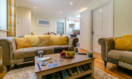 2 Bed in North Country 9