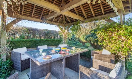 3 Bed in Monk Soham 4