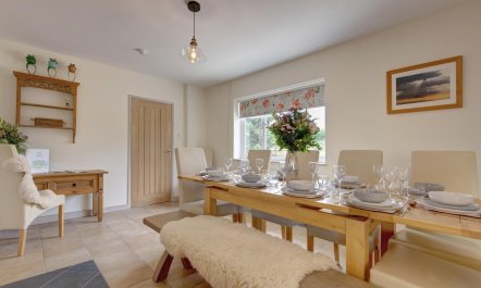 5 Bed in South Raynham 2