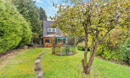 3 Bed in Lea Bridge 1