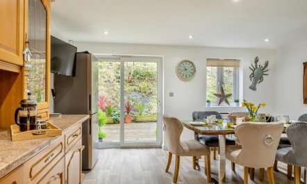 4 Bed in Combe Martin 6