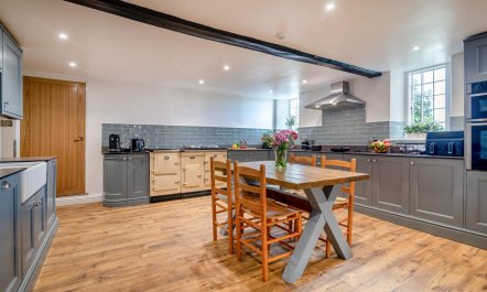 9 Bed in Nether Stowey 4