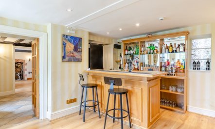 9 Bed in Nether Stowey 4