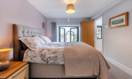 3 Bed in St. Dogmaels 3