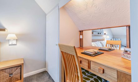 2 Bed in Aberporth 8