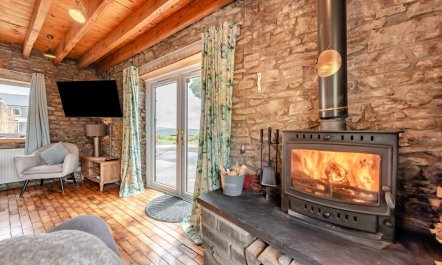 3 Bed in Port Talbot 1