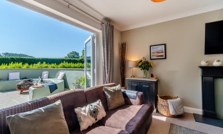 5 Bed in Wolfscastle 1