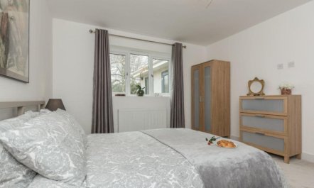 4 Bed in Henley-in-Arden 9