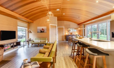 4 Bed in Llansanffraid 9