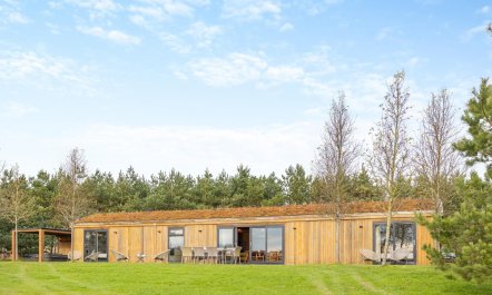 4 Bed in Llansanffraid