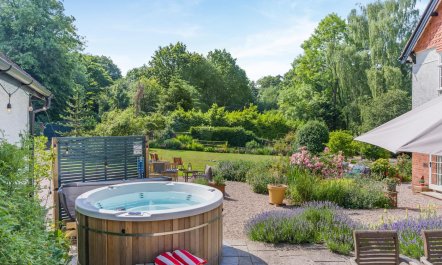 5 Bed in Church Stretton 1